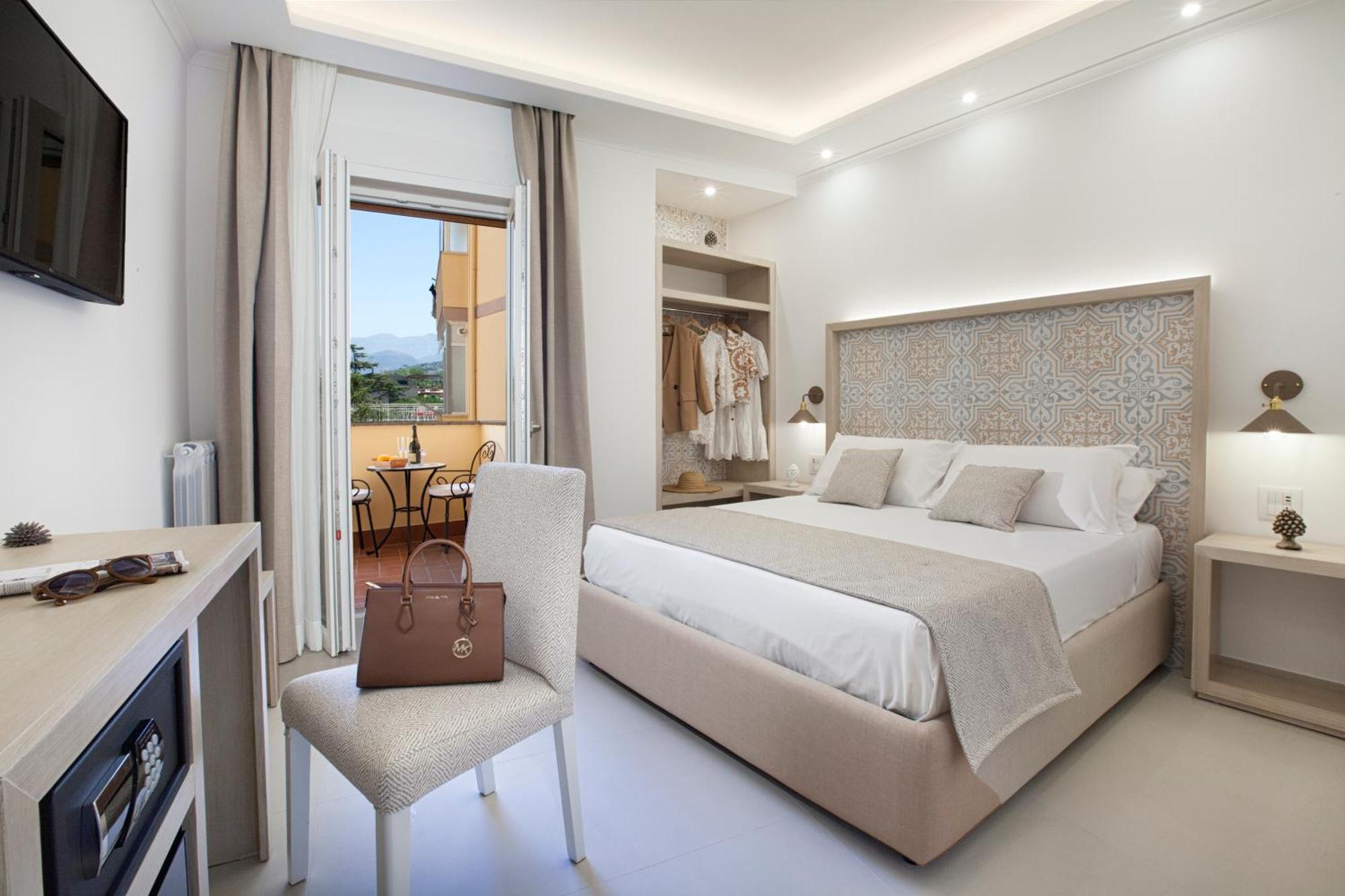 Bed and Breakfast Camalu Сорренто Екстер'єр фото